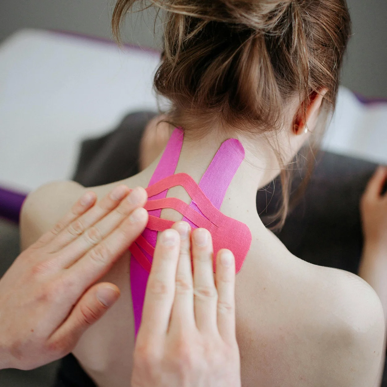Medical Taping bei AYA Viva Zürich